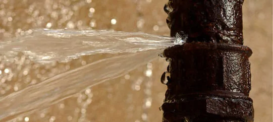 Hilfe bei Rohrbruch wasserführender Leitungen